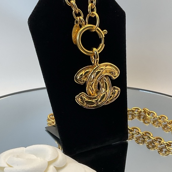 Chanel Gold Chain Necklace - Picture 13 of 16